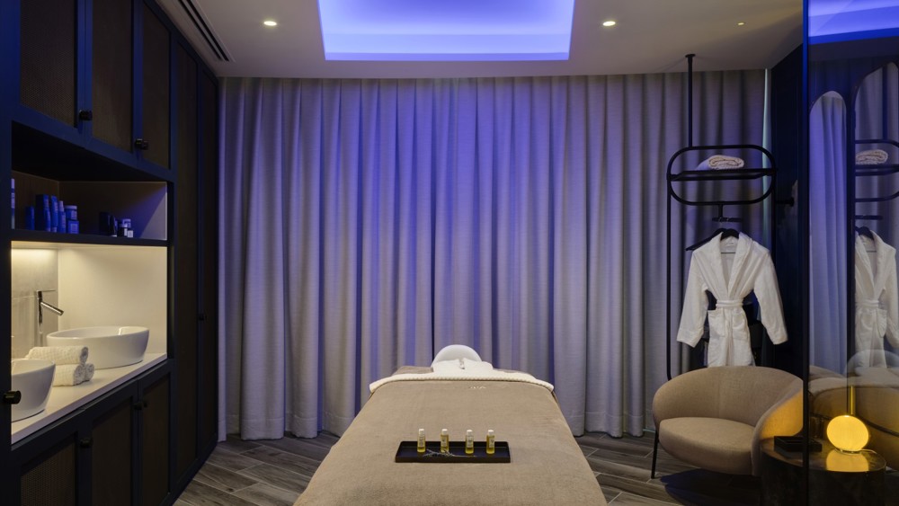 AWAY Spa - Tides of Change Treatment (90 minutes)