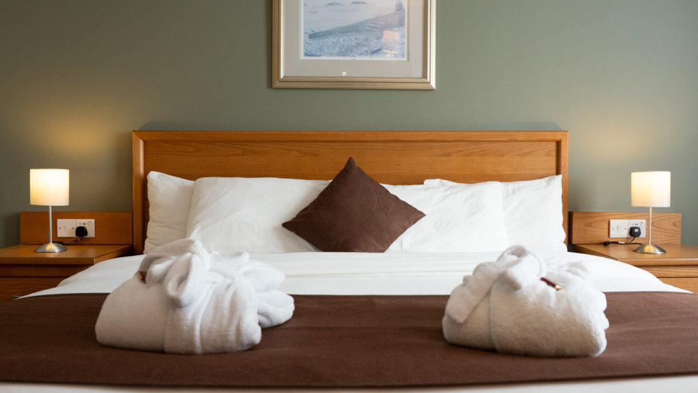 Midweek Bed & Breakfast for 2